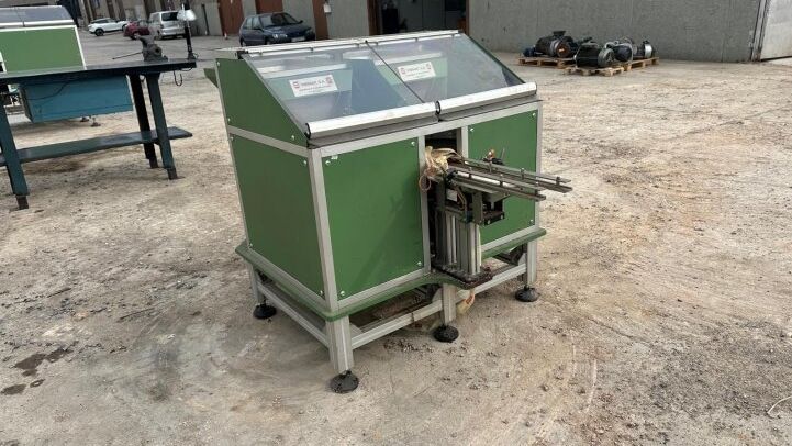 VIBRANT VIBRATORY FEEDER 2